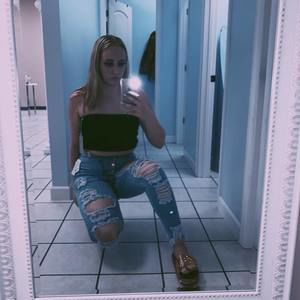 Meet your Posher, Abby